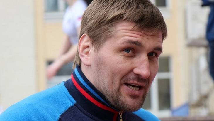 ВИТАЛИЙ МИНАКОВ ПРОТИВ «БИГФУТА» СИЛЬВЫ НА FIGHT NIGHTS В ИЮНЕ